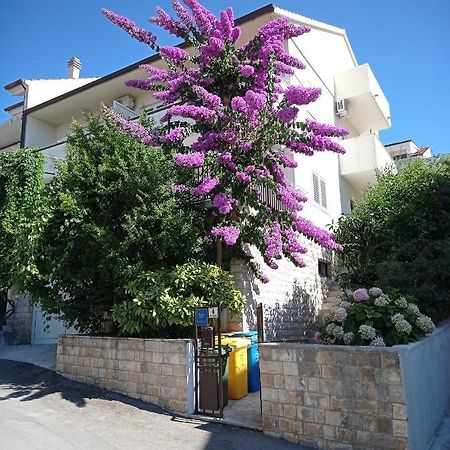 Apartments And Rooms Zvjezdana Hvar Town Luaran gambar