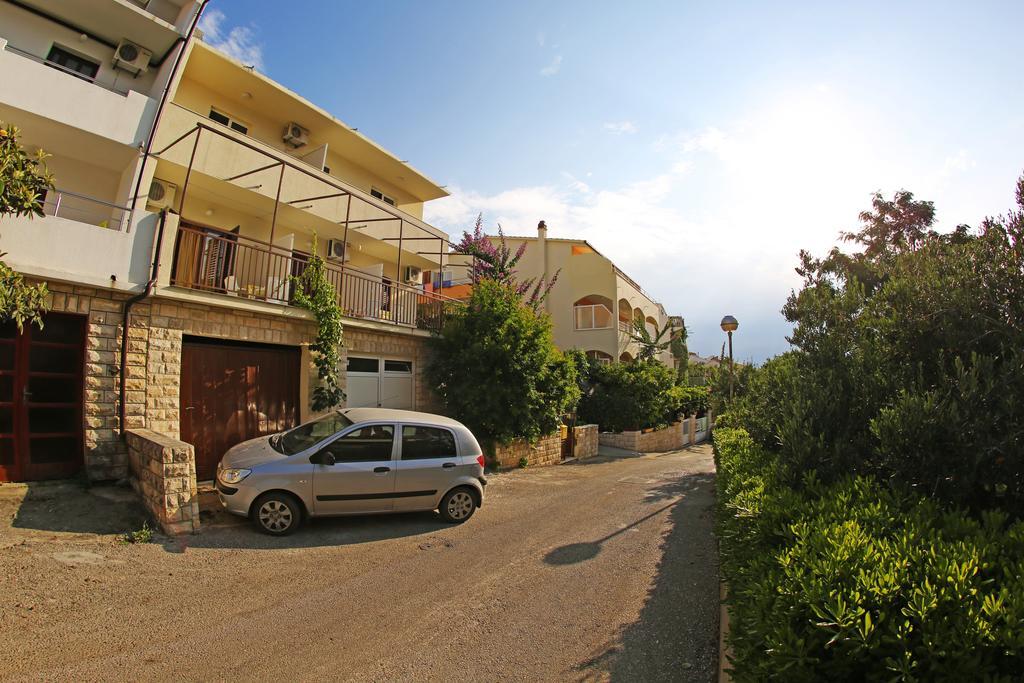 Apartments And Rooms Zvjezdana Hvar Town Luaran gambar